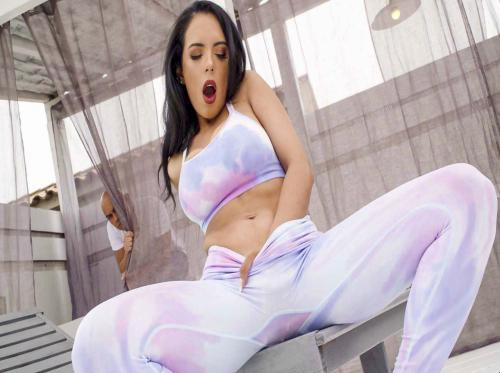 Tetangga cantik itu suka masturbasi